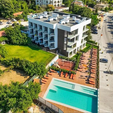 Wave & Wellness Free Parking * Варна